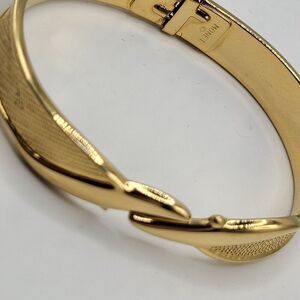 Monet Hinged Goldtone Bangle Bracelet 7in Small